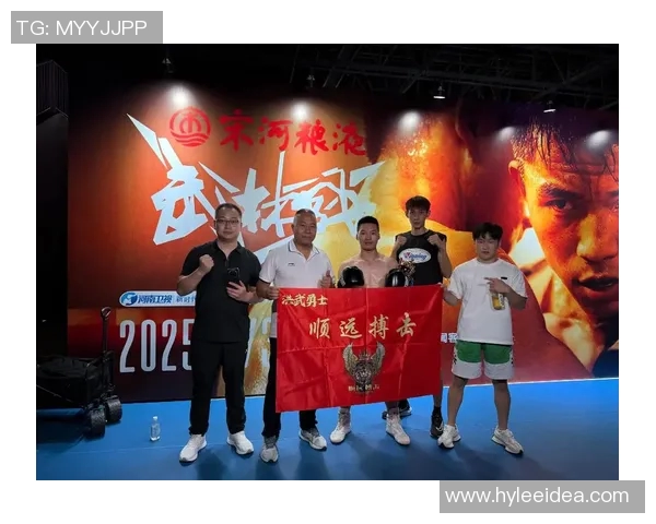 搏击之巅播求与周志鹏的巅峰对决谁将书写新的传奇篇章